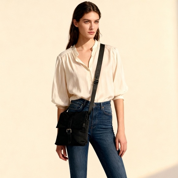 Fossil Black Nylon Crossbody Bag | Adjustable Strap | Magnetic Flap | - Picture 1 of 15